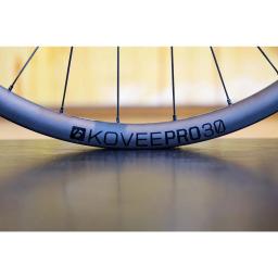 Roda MTB Carbono Bontrager Kovee Pro 30 TLR Sram XD (PAR)